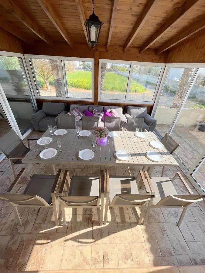 Tarracotta Villa 4 Bedroom, Near Ajía Nápa